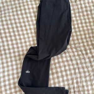 ALO Airbrush High-Waist Flutter Leggings Black Size Small